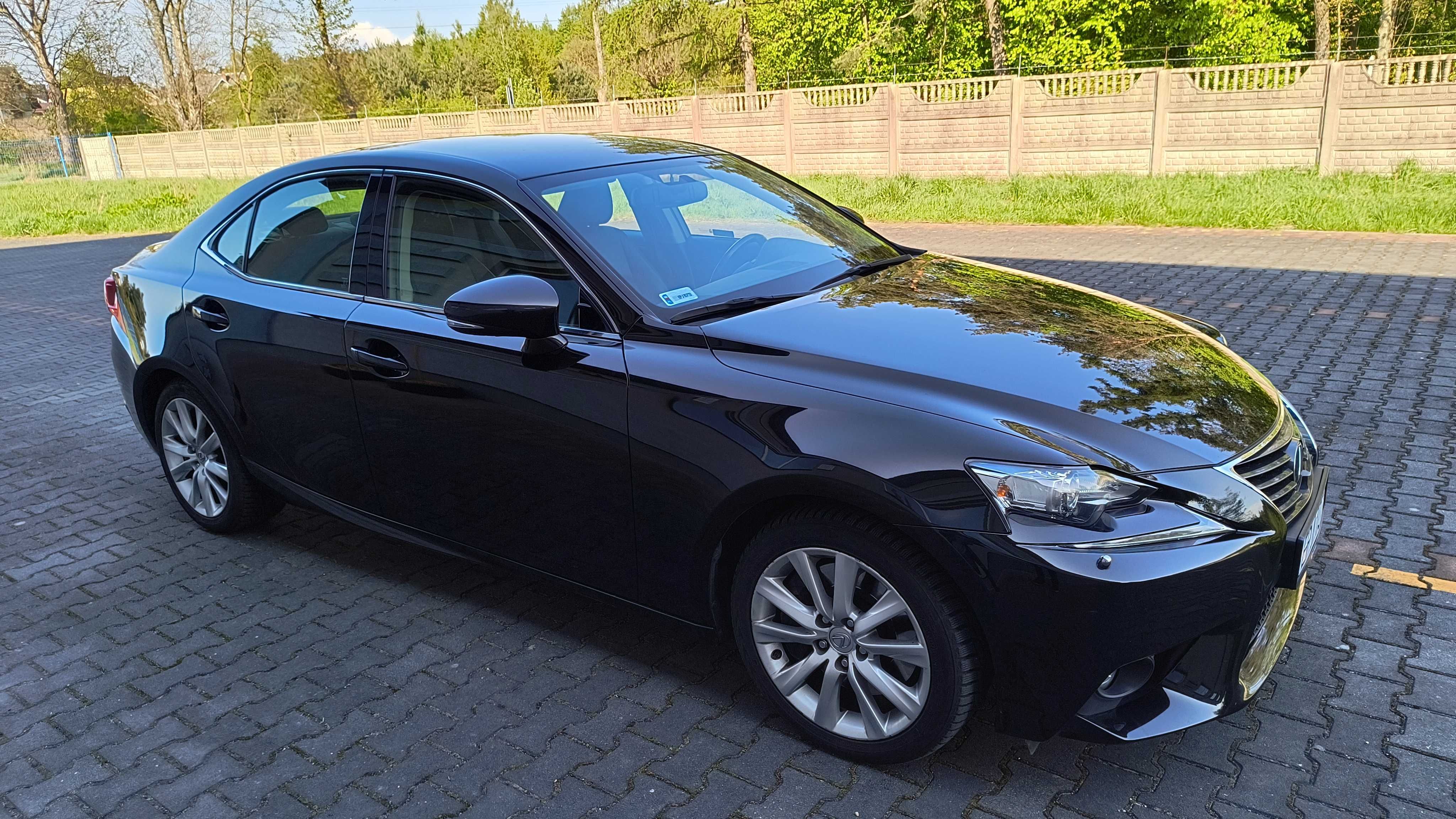 Lexus IS200T Elite + Business - salon PL - 2015 - 245KM