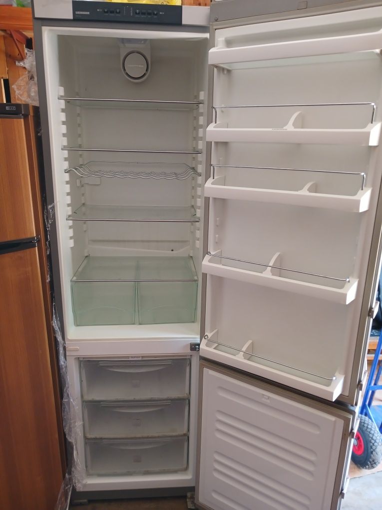 Двухкамерный холодильник Liebherr No Frost (Германия) Доставка/Отправк