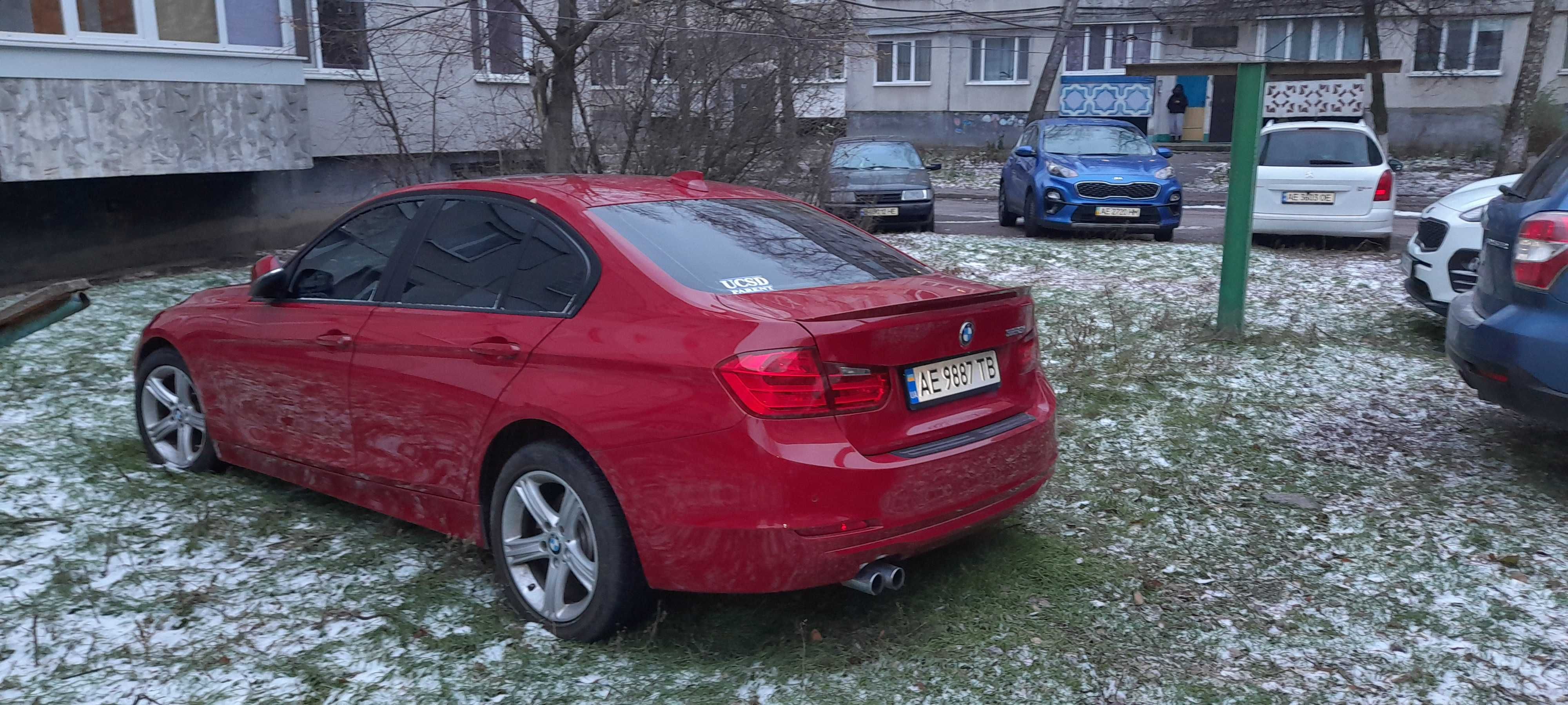 Продам BMW 328i F30 2015 год выпуска