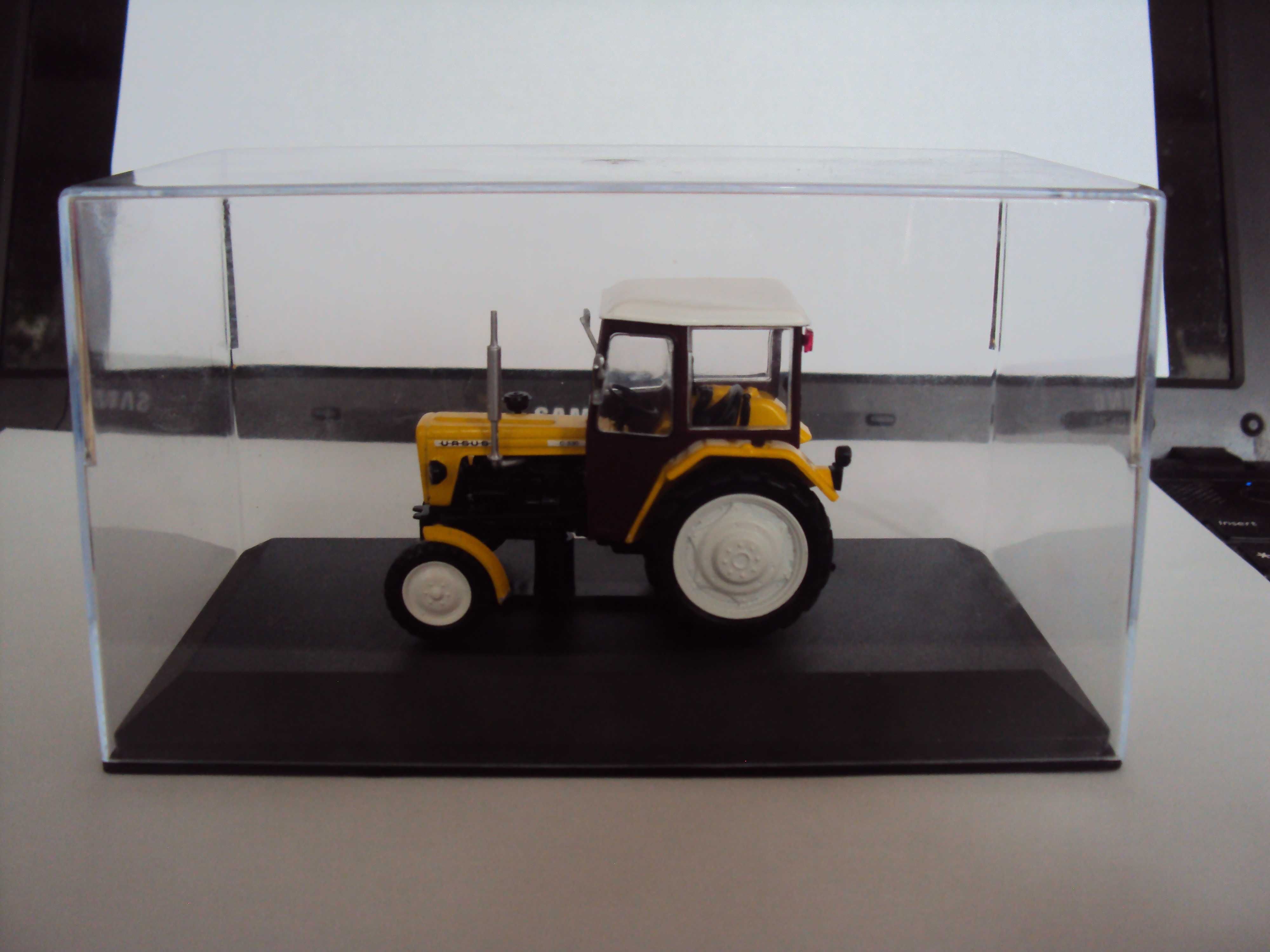 model traktor ursus C -330 konwersja skala 1/43 ixo z przesyłką