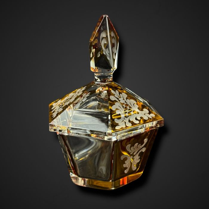 Kryształowa bomboniera puzderko bursztynowa b5/10283