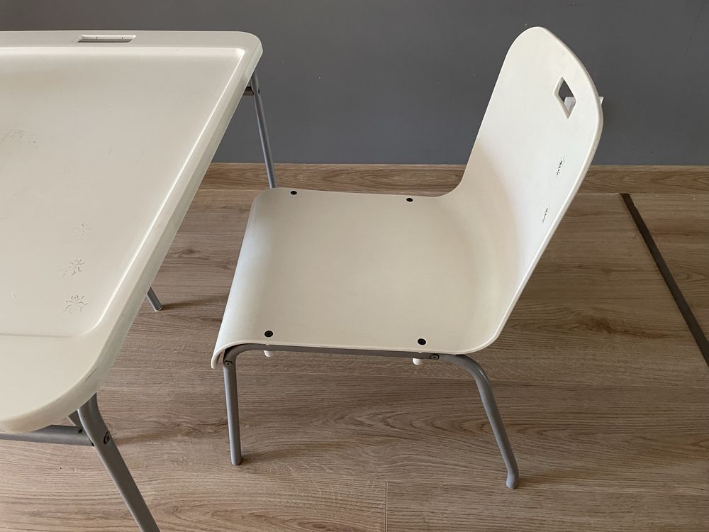 Stolik+krzesełka dla dziecka Ikea