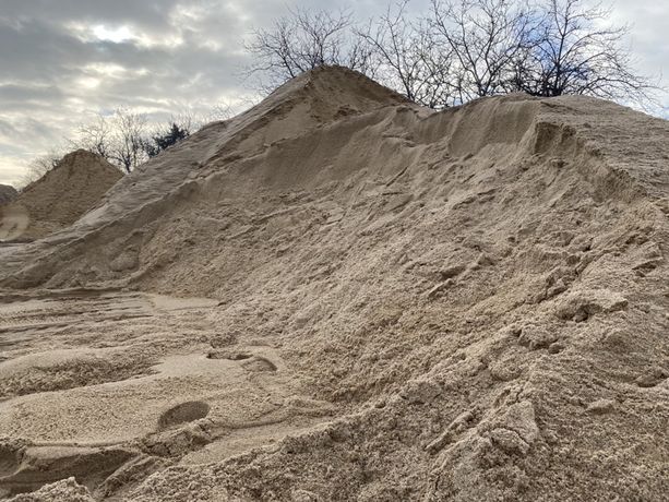 Piasek żwir podsypka pospółka siany Płukany 0-2 0-3  cement Transport