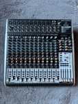 Behringer xenyx 2442 usb misker interfejs analogowy