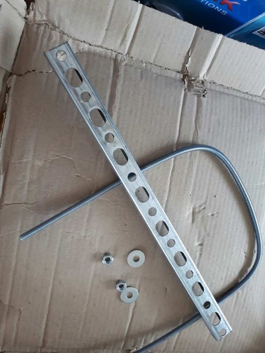 Продам траверсу (комплект кріплення)