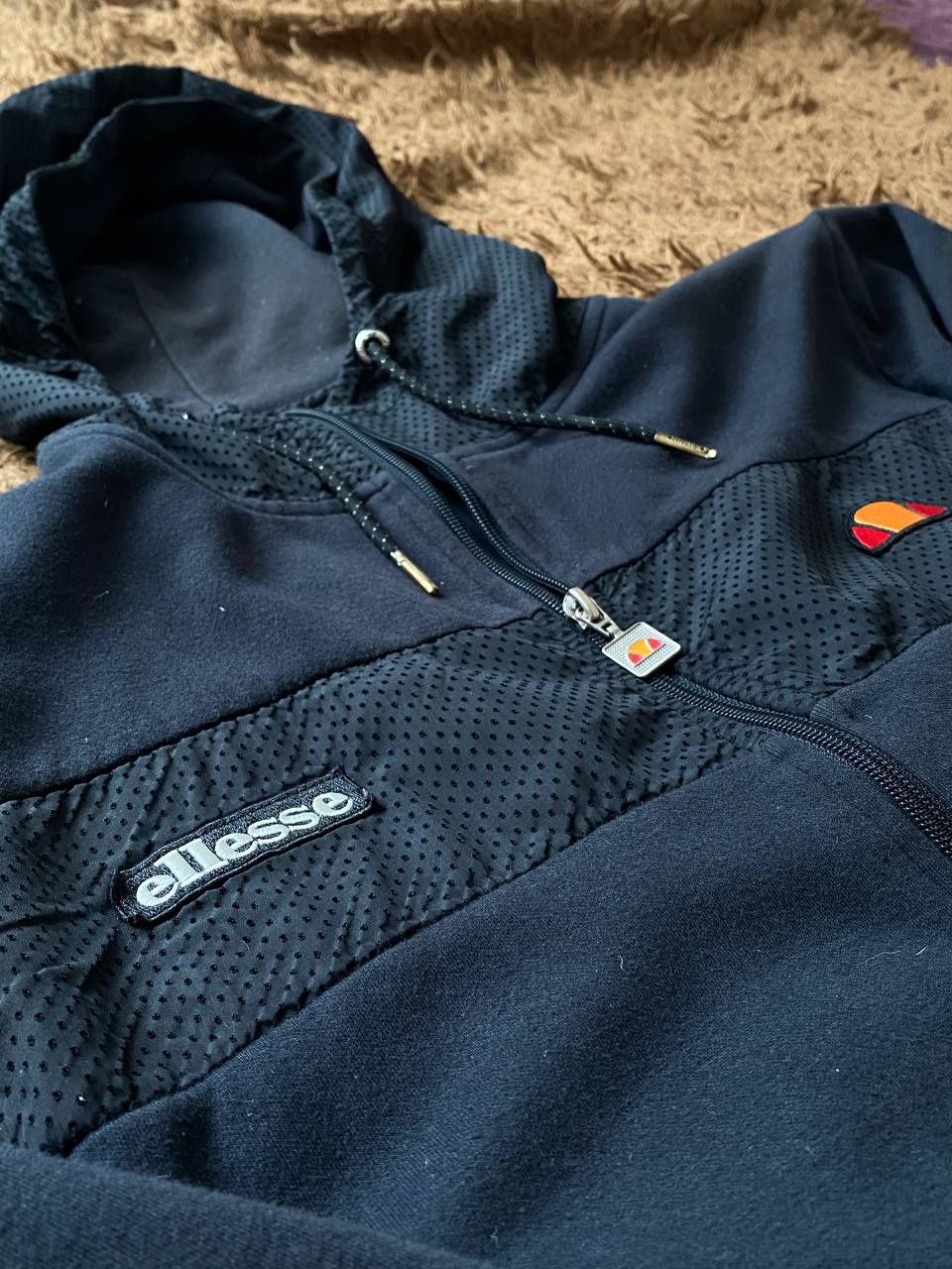 Олімпійка ellesse