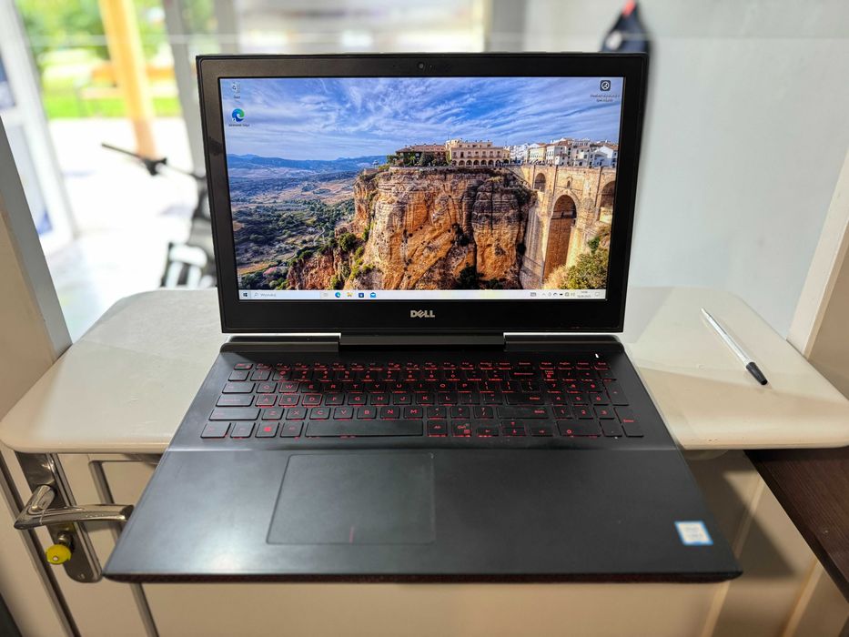 Laptop DELL Inspiron 15 Gaming FHD/i5/1TB+512ssd/16GB/GTX1050/Win10