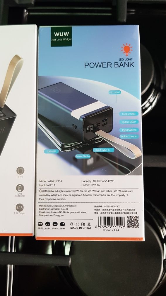PowerBank WUW Y114 LCD Display 40000mAh (Black)