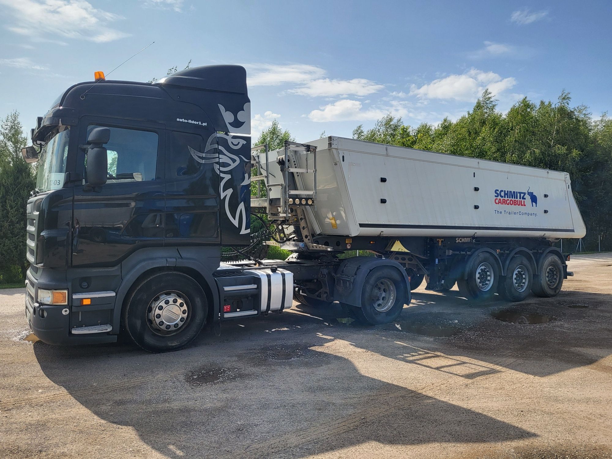 Scania R420 z naczepa Schmitz 26m3