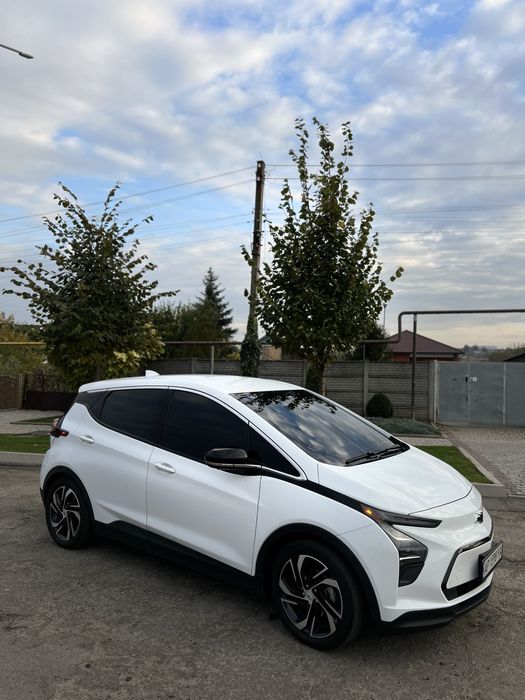 Bolt EV 2023 — 530 км хода и максимум технологий!