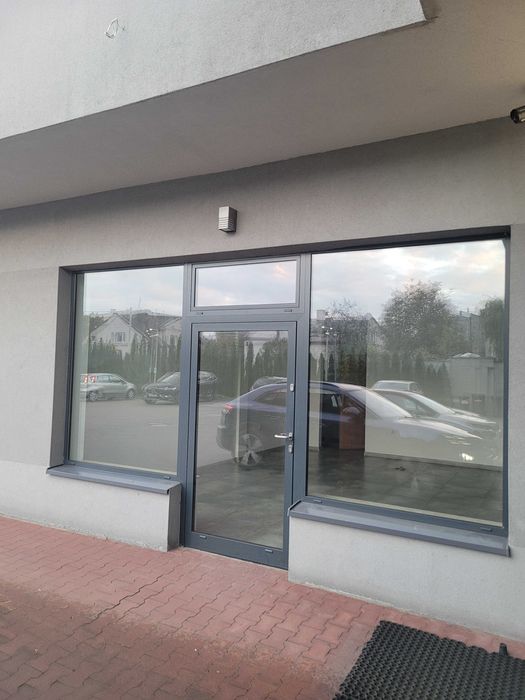 Wynajmę lokal handlowo-usługowy Łazy