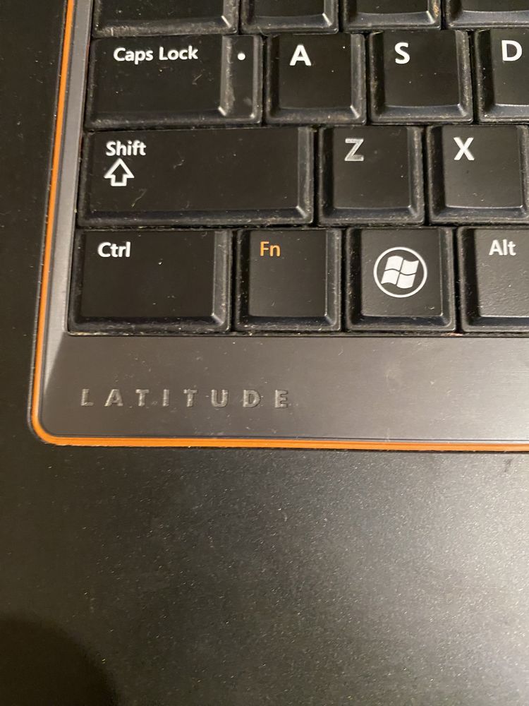Laptop Dell latitude E6320 stan bdb