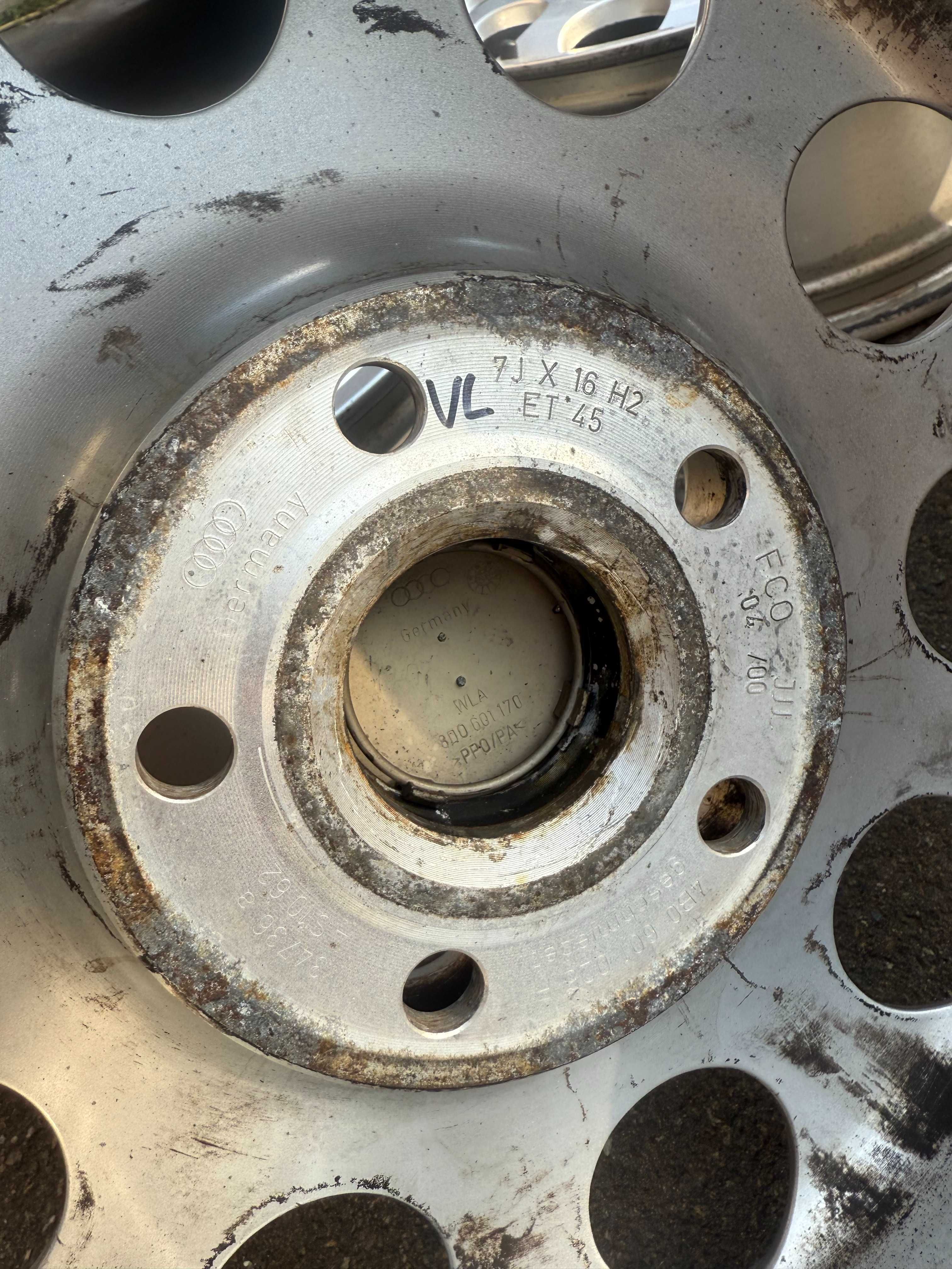Диски Audi R16 5x112 ковані