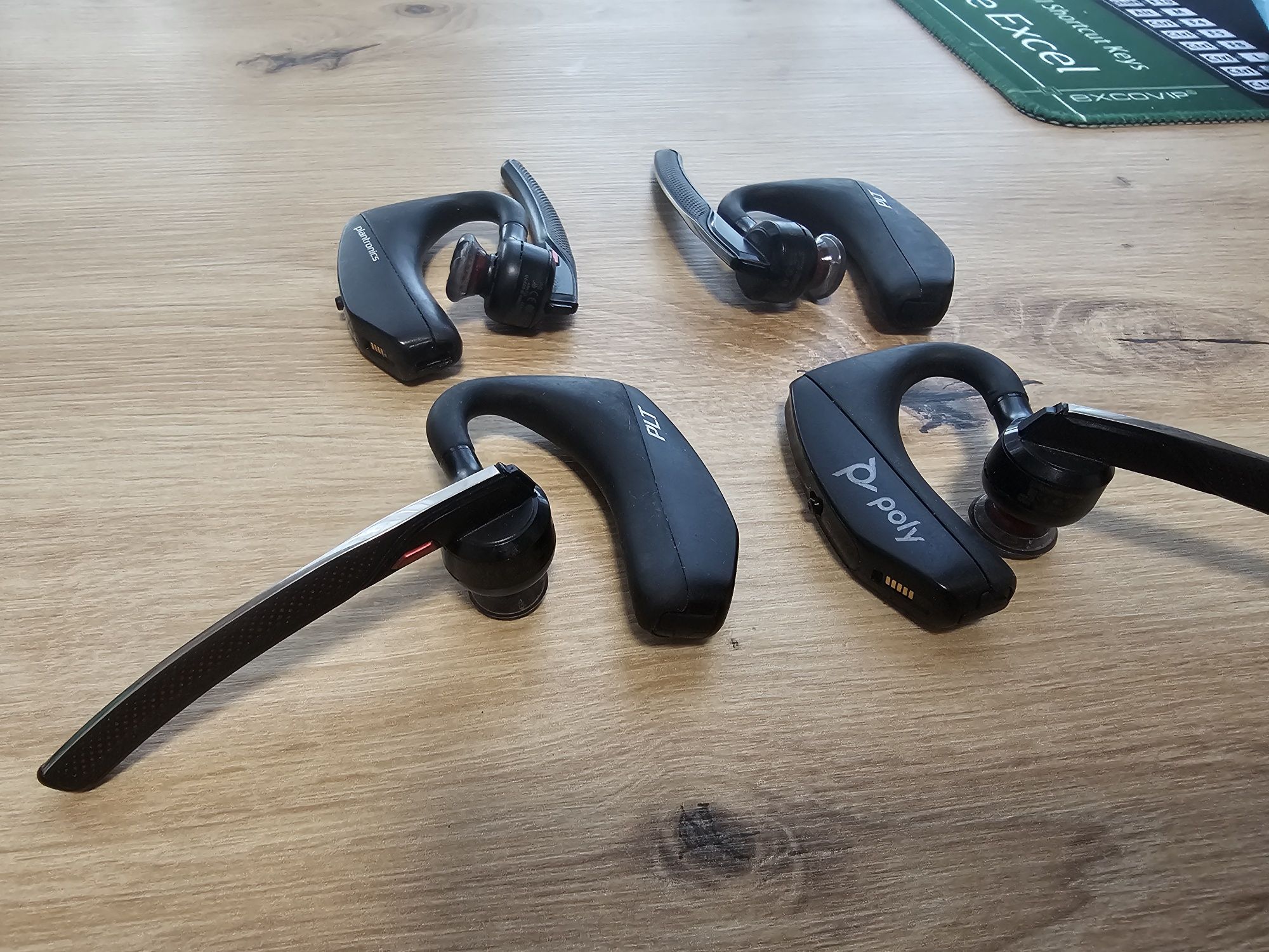 Бездротова гарнітура Plantronics Voyager 5200