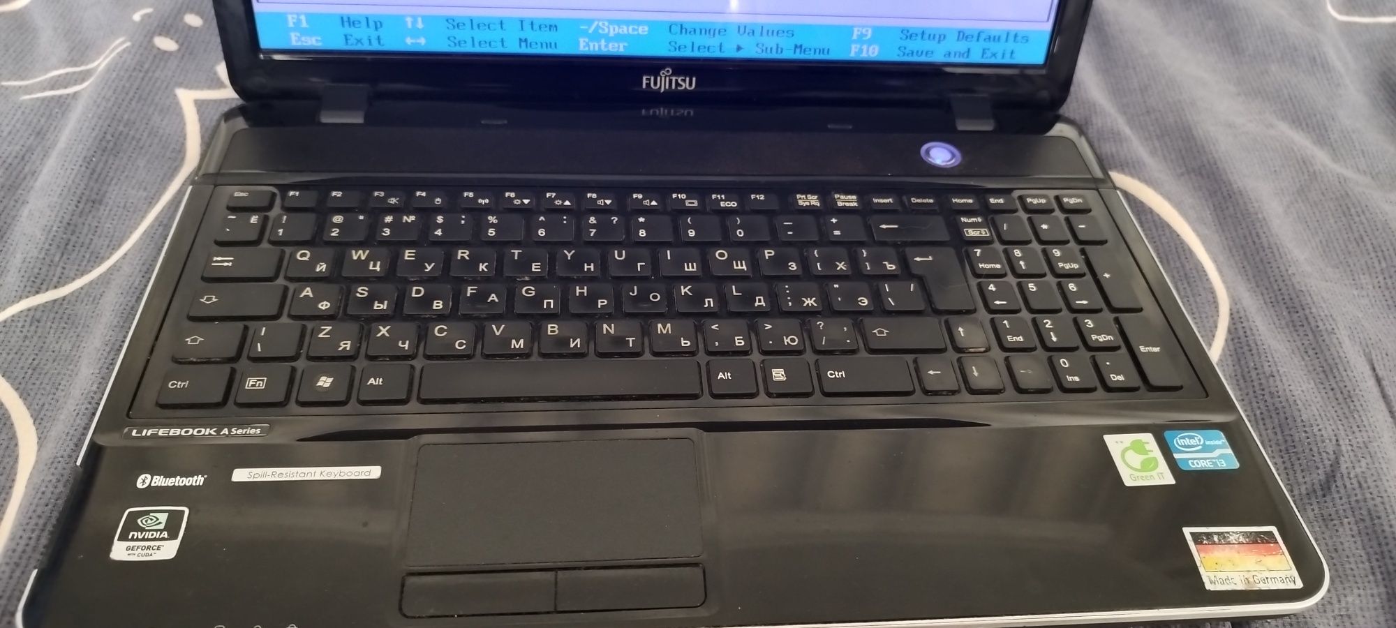 Продам ноутбук Fujitsu Lifebook AH531/GFO