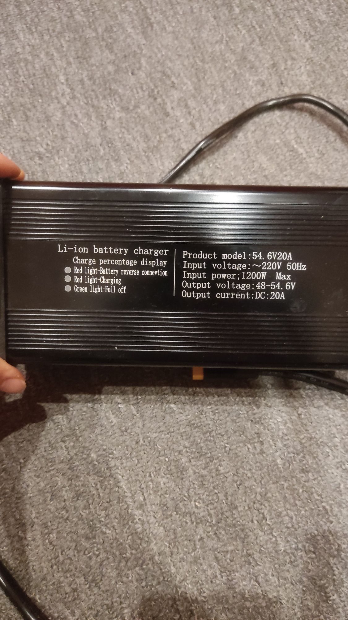 Ładowarka do baterii 48V 20A