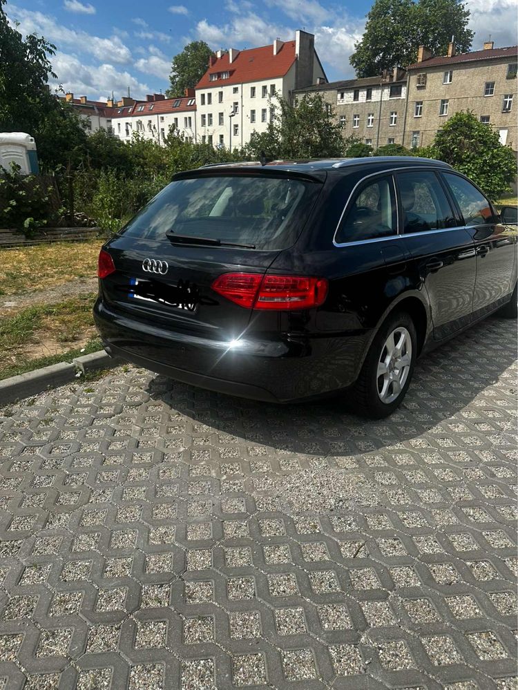 Audi A4 B8 1.8 tfsi Xenon LED Alcantara MMI 2011r