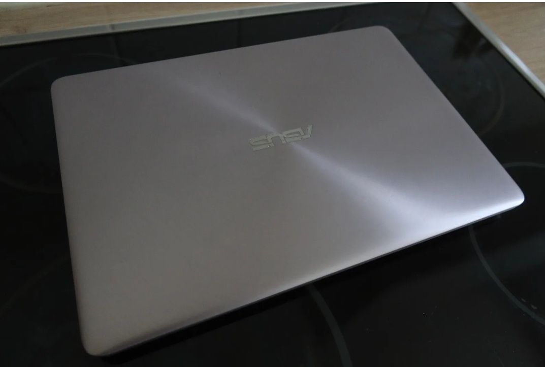 Asus Zenbook UX410U, i5 7200U, 8GB RAM, 512GB SSD, Win10 Full HD