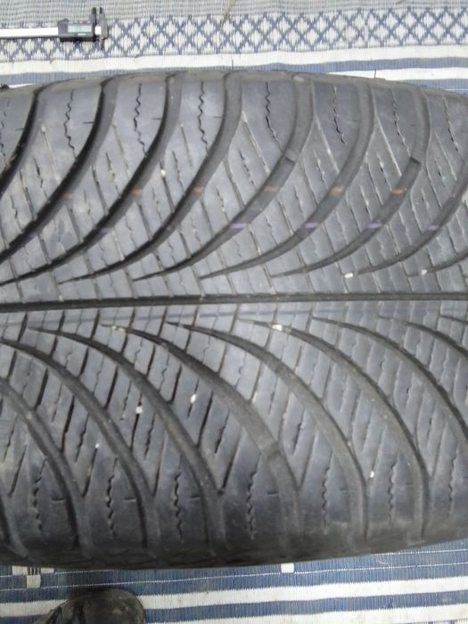 Opona wielosezonowa 225/60r17 GOODYEAR 2019r 6mm