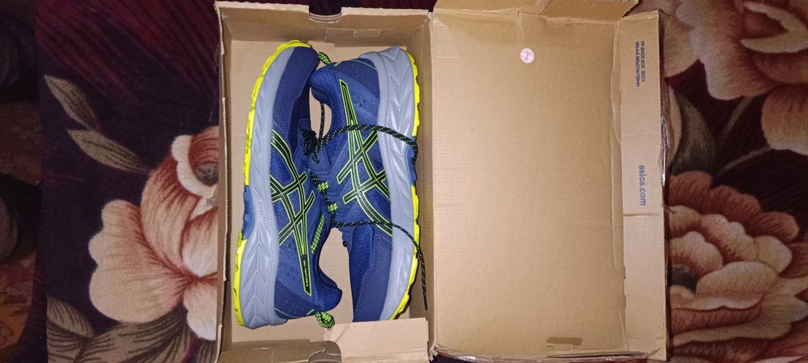 Кросівки asics 44/45р.