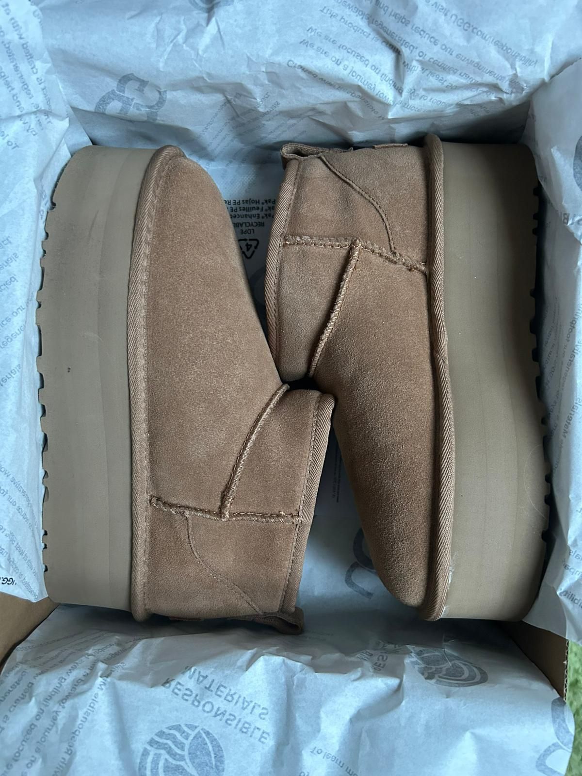 Buty UGG rozmiar 39 nowe