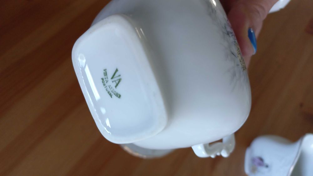 Serviço cafe antigo, vista alegre