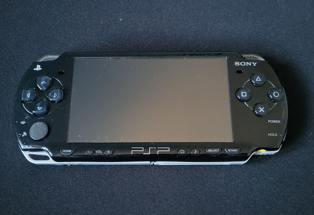 Konsola PSP-2004