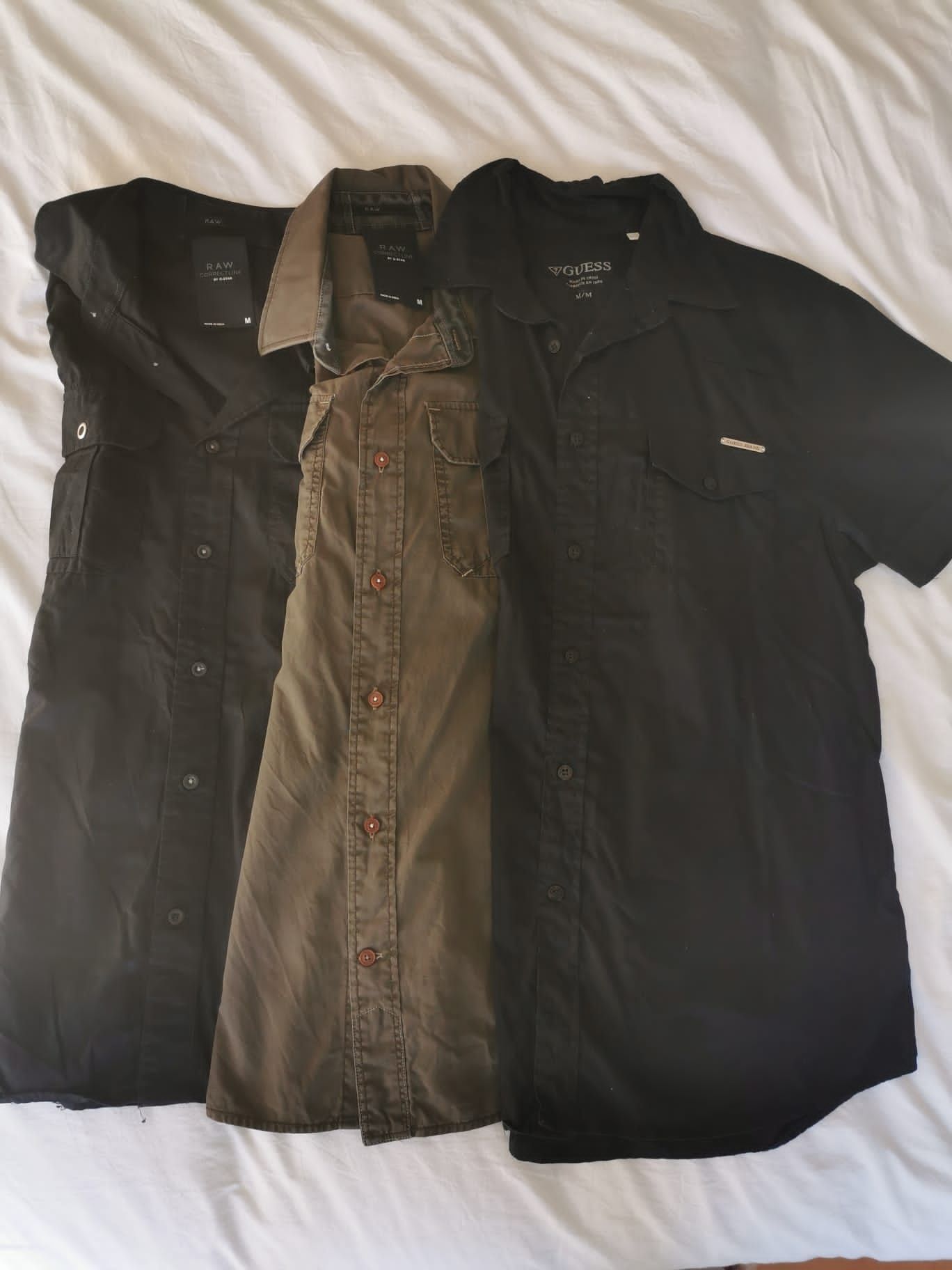 Lote de 3 camisas homem caqui preto M G-Star Raw Guess