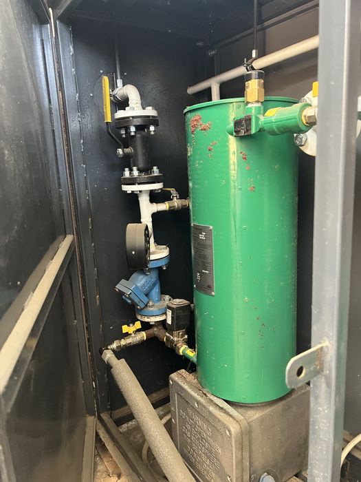 Випарювач пропан - бутану з регуляторною групою.