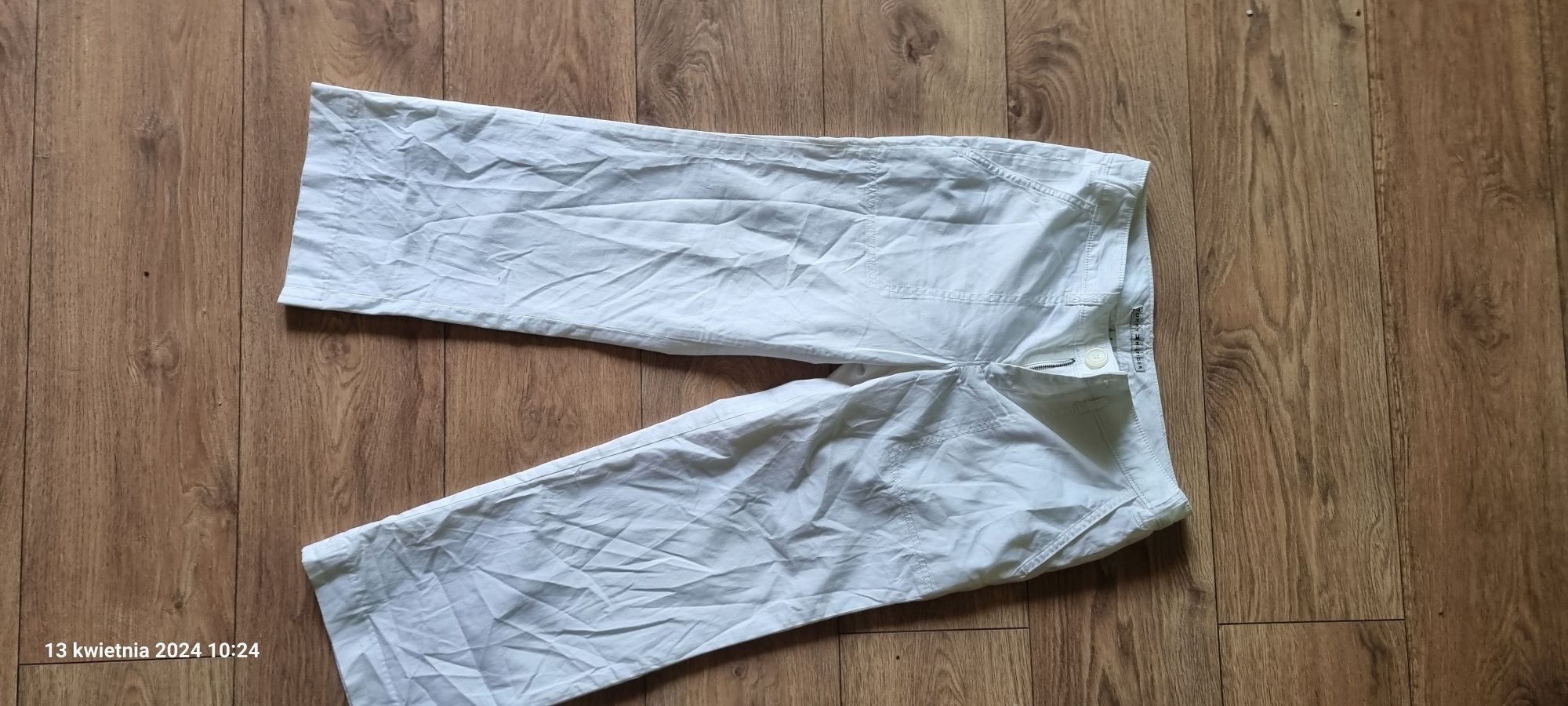 Spodnie Tommy Hilfinger nowe Rozmiar 4 białe