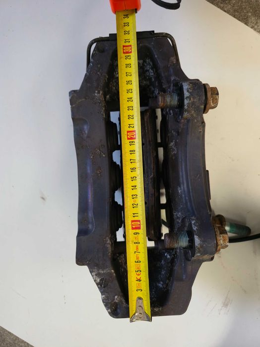 Pinças travão Brembo 6 pistões 32 cm