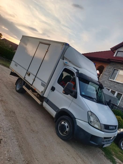Iveco 35C15  Iveco daily 35C15 izoterma kontener 8ep 3.0 prywatne zadbane
