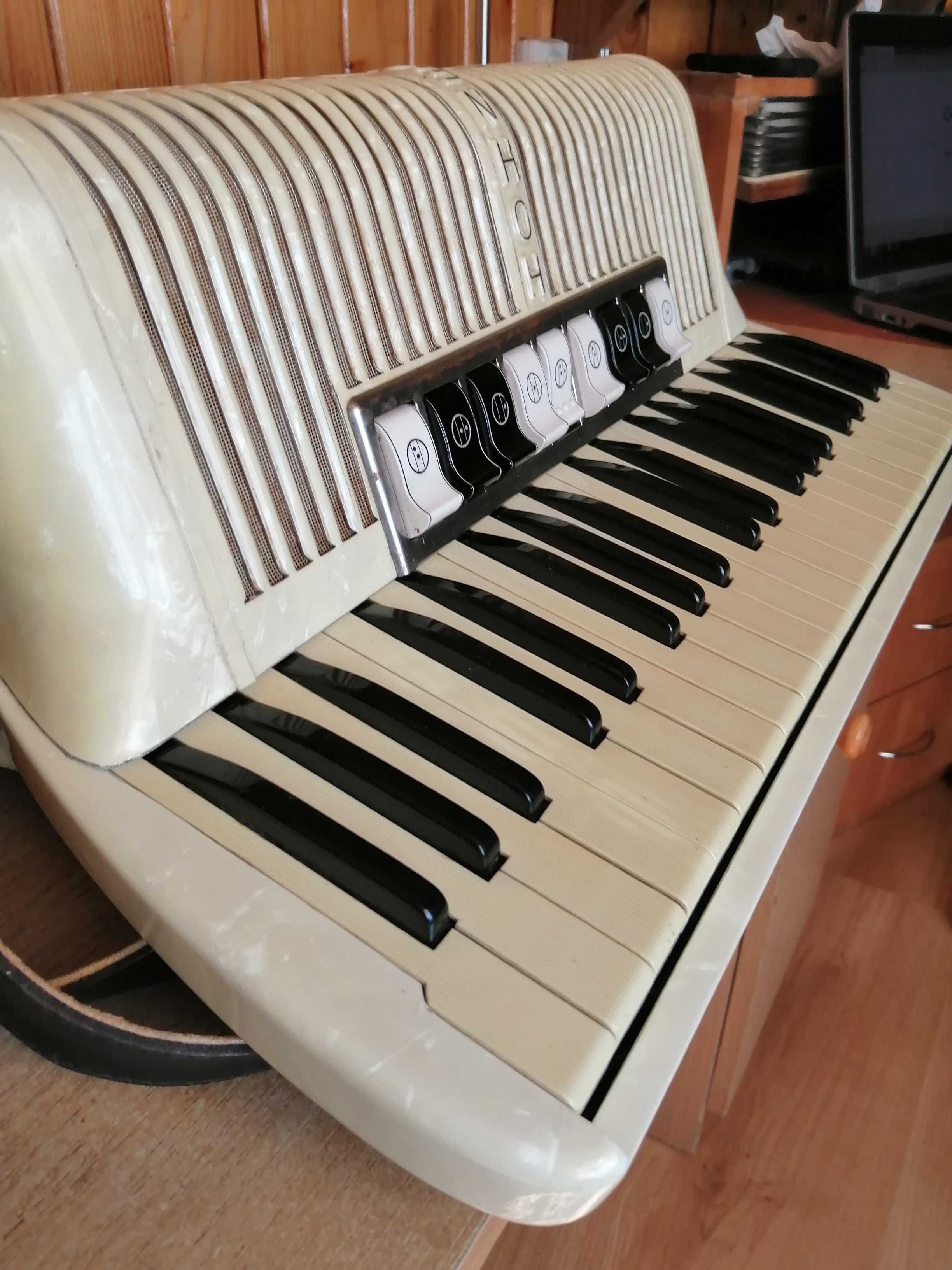 Hohner VERDI III M  120-b, 3-chór