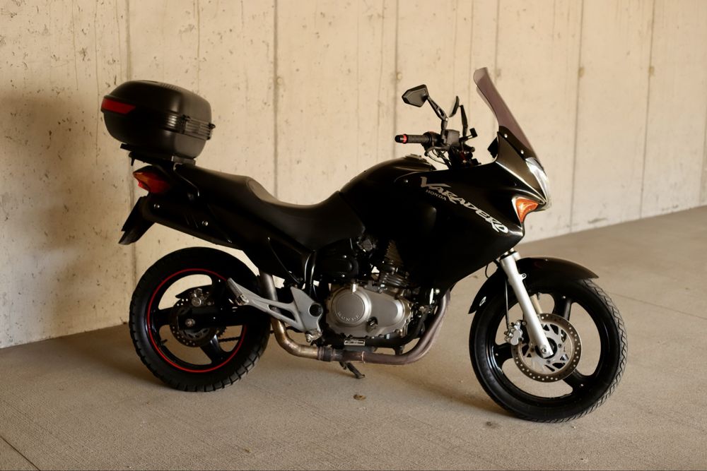 Motocykl Honda Varadero 125/500 CB500 swap A1/B Super stan bez wkladu