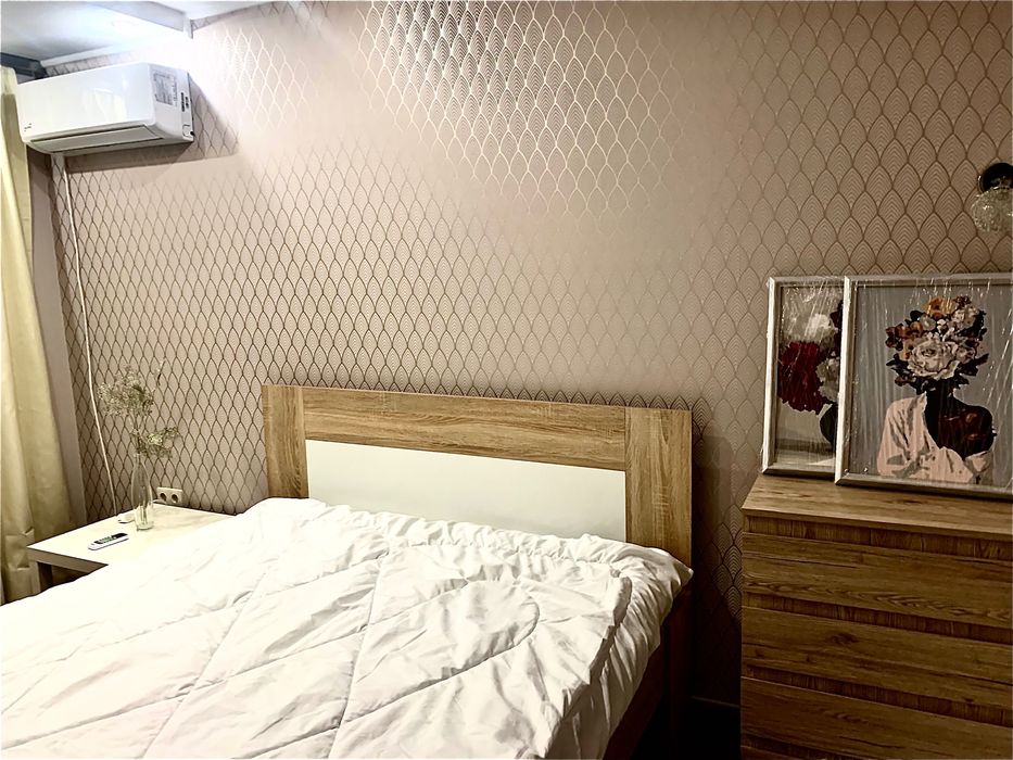 5-кімн Апартаменти з джакузі в 3-х поверхах біля тц Форум