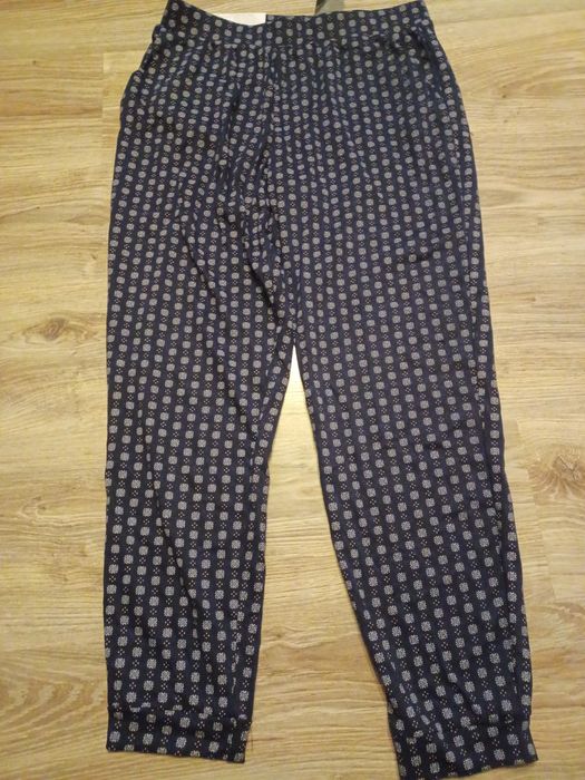 Nowe spodnie letnie damskie rozm. M 40/42
