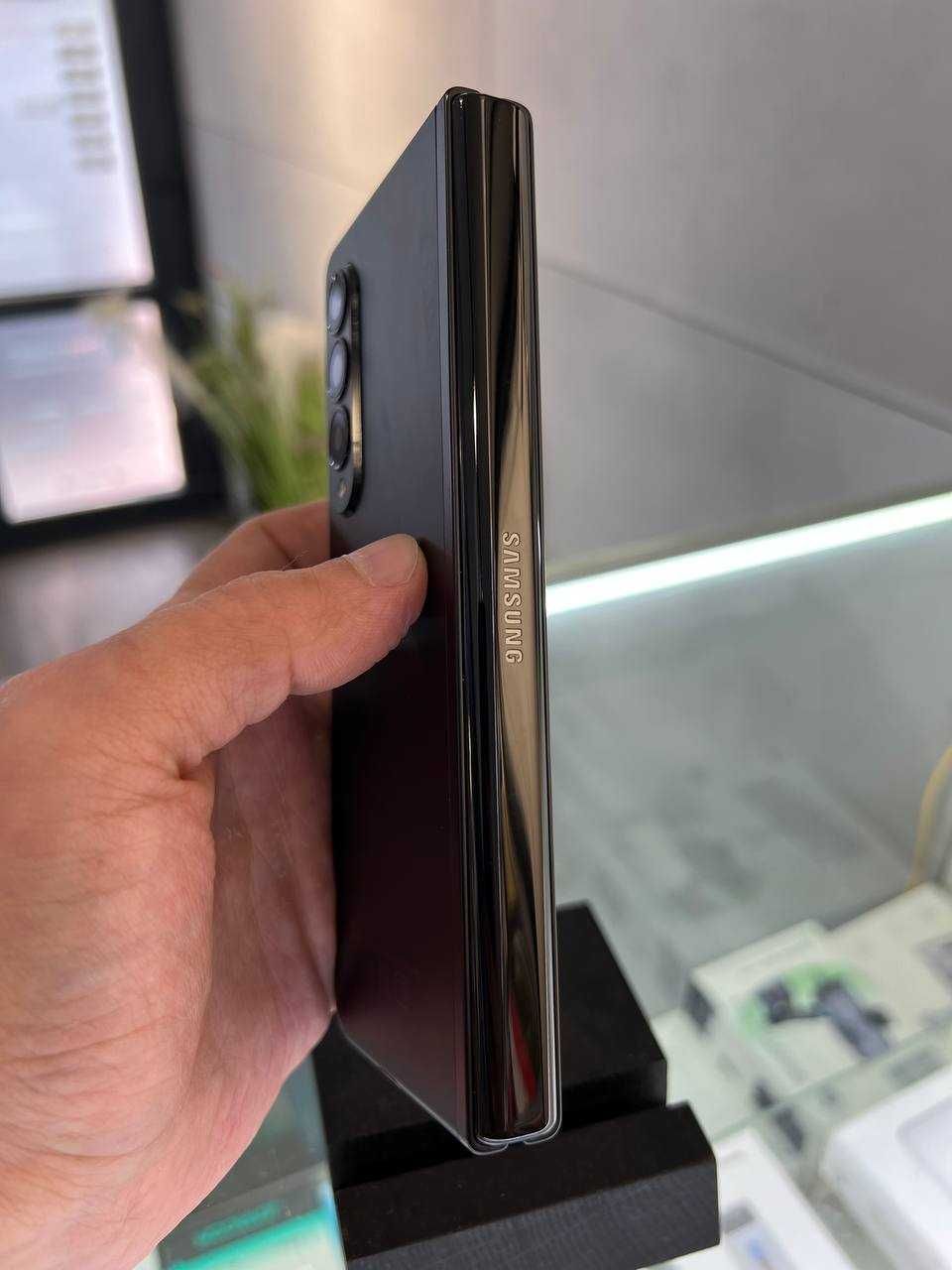 Samsung Galaxy Z Fold 3 12/256GB Phantom Black Магазин | Гарантія