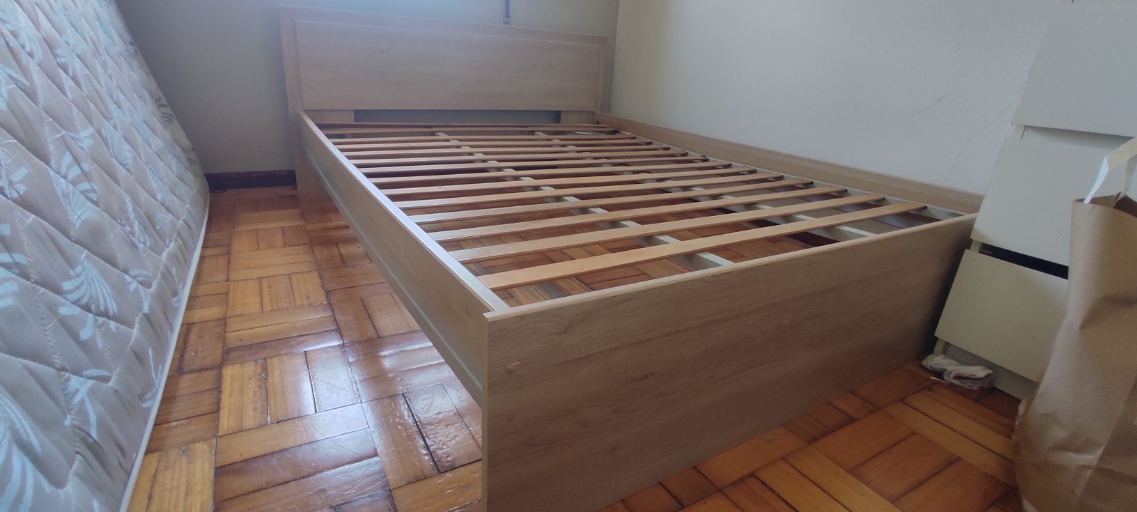 Vendo cama de casal