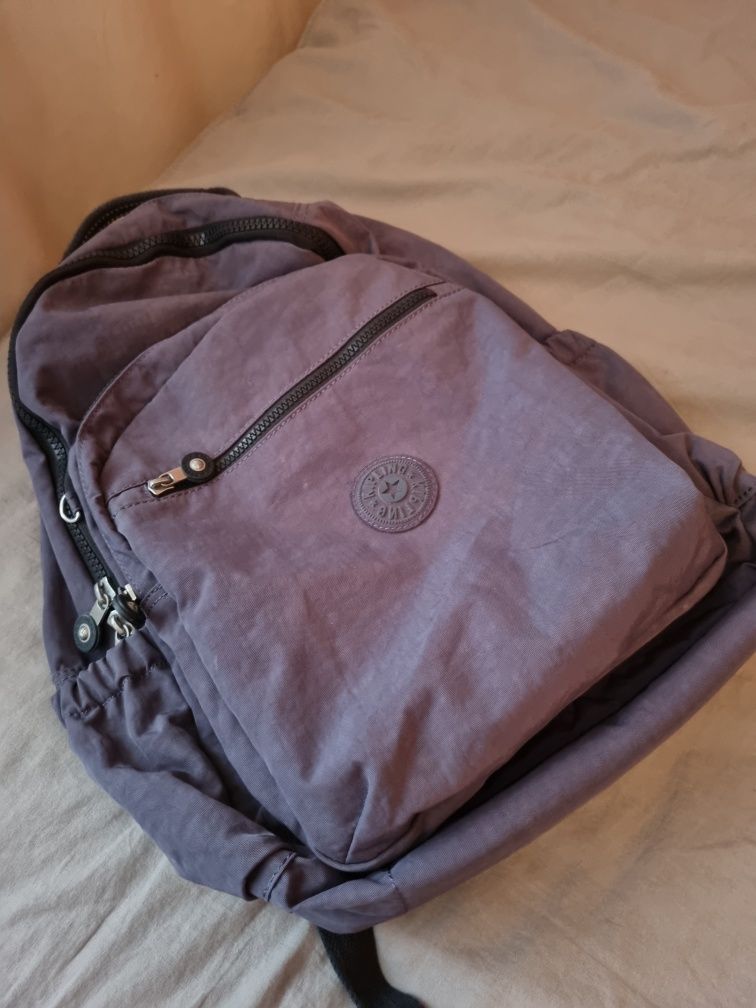 Plecak Kipling model Clas Soeul niebieski granatowy