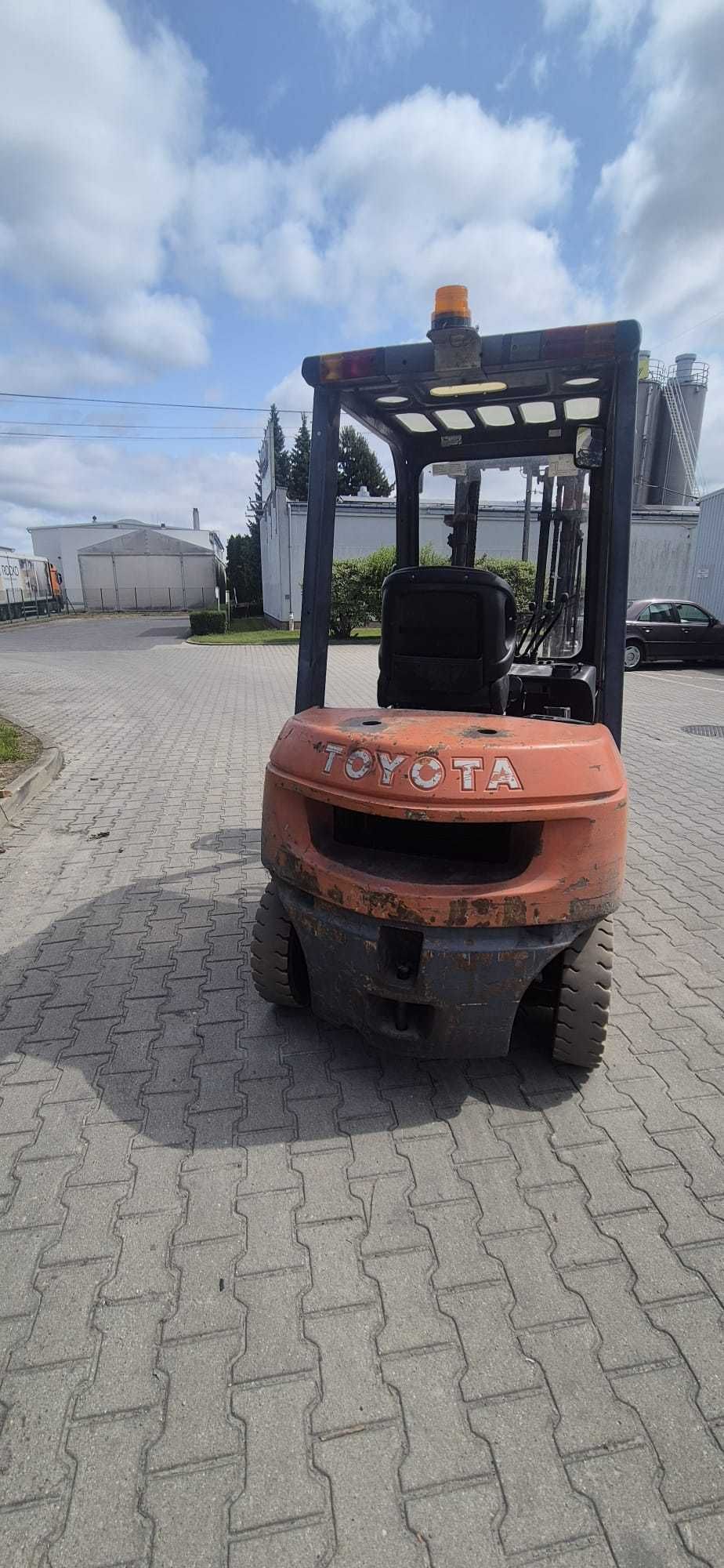 wózek widłowy TOYOTA 62-7FDF20 duplex, 2004
