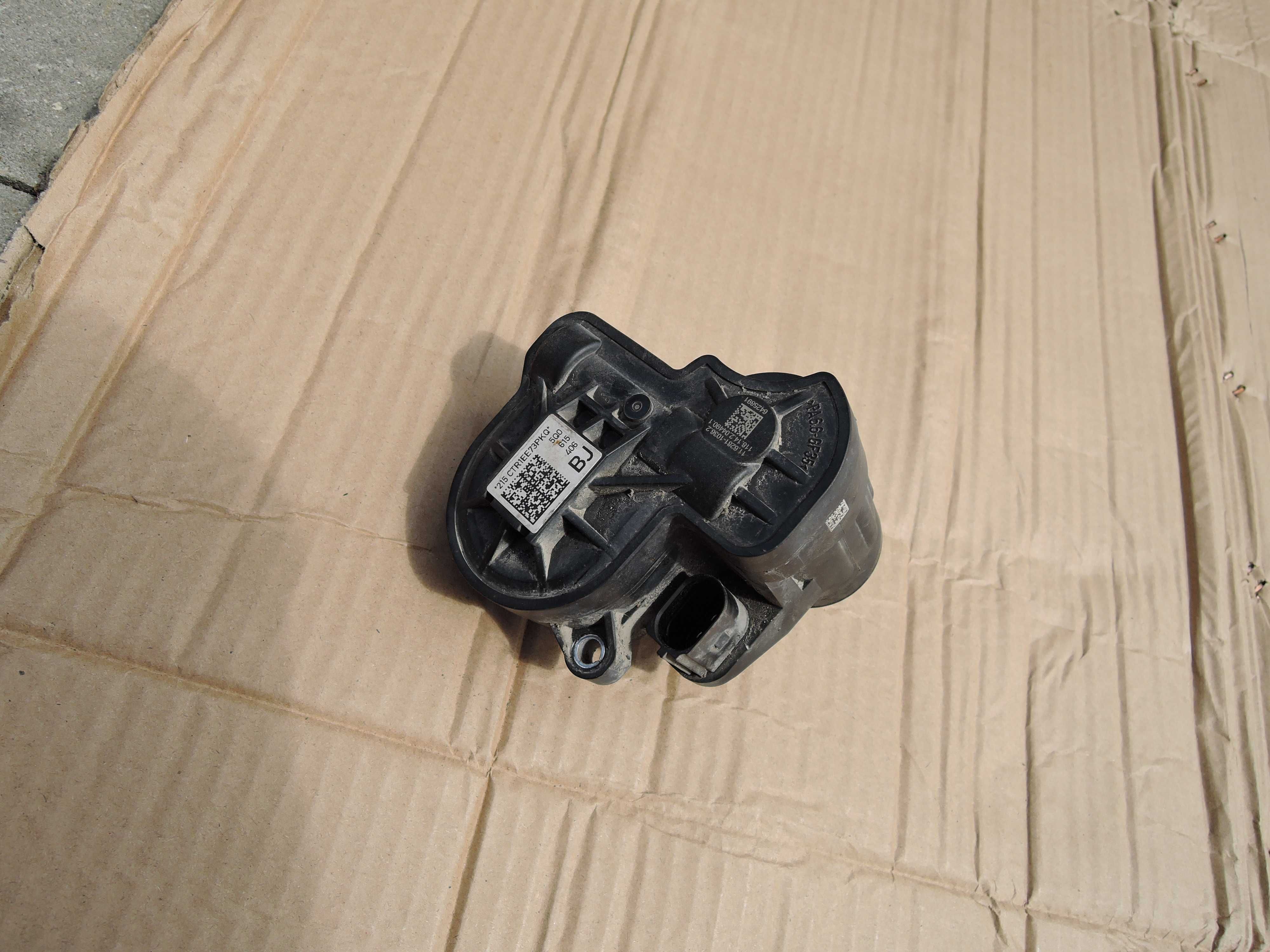 Silniczek zacisku hamulcowa Prawy tył AUDI SEAT SKODA 5Q0.615.406