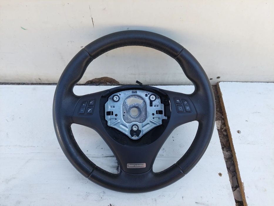 KIEROWNICA BMW E90 E92 E91 E93 M PAKIET INDIVIDUAL