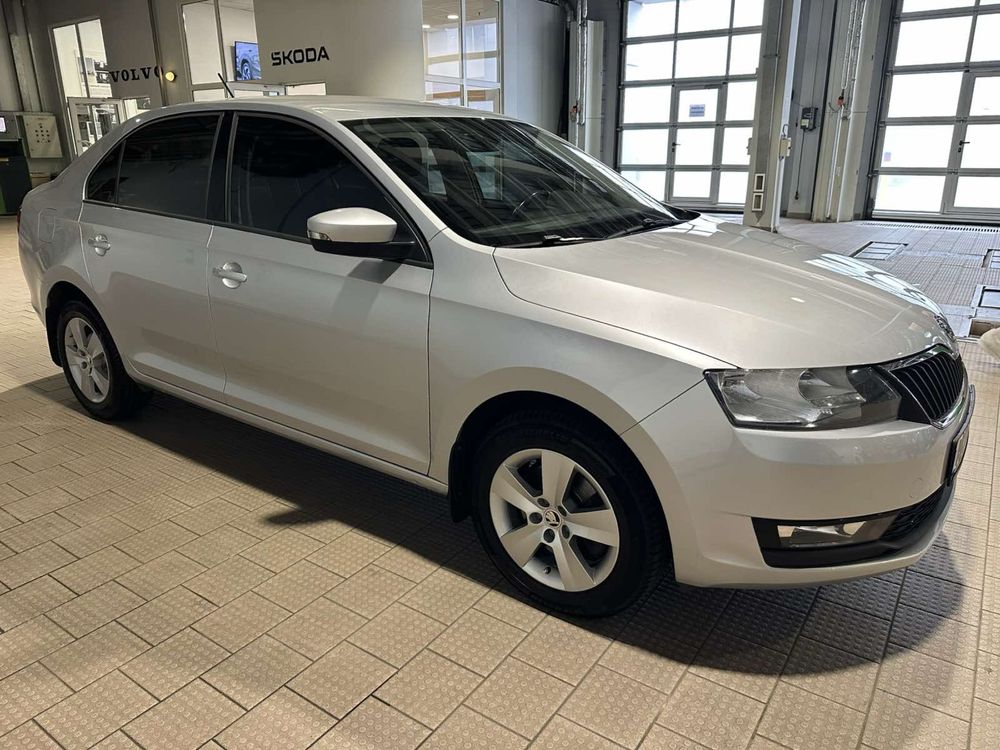 Skoda Rapid 2018 автомат (газ/бензин)