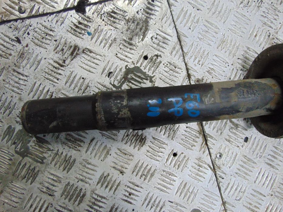 amortyzator prawy przód bmw e60