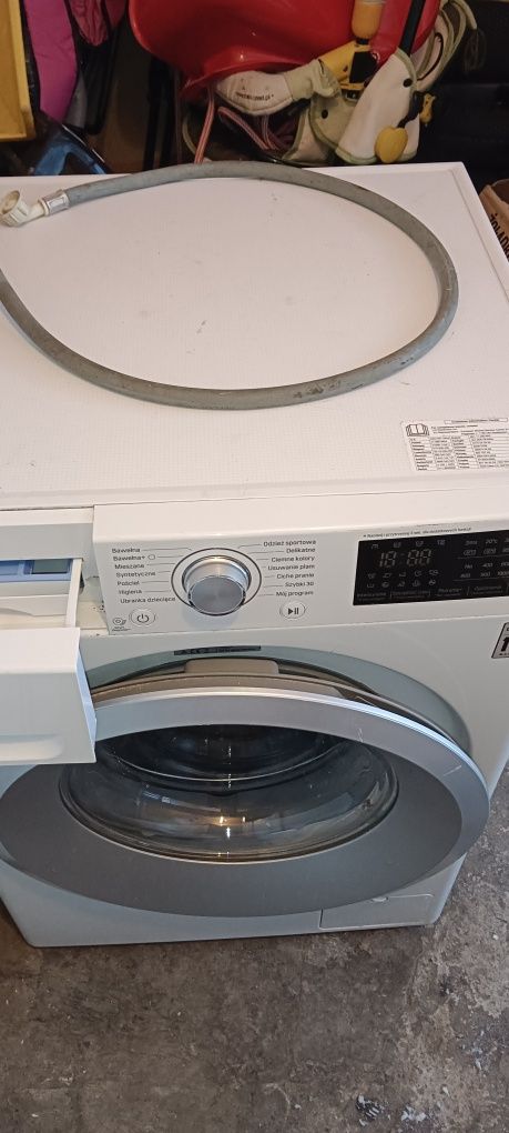 Pralka Lg z panelem dotykowym,  jak nowa