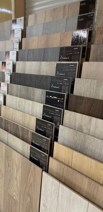 Продається бізнес- магазин дверей, вікон та підлоги!