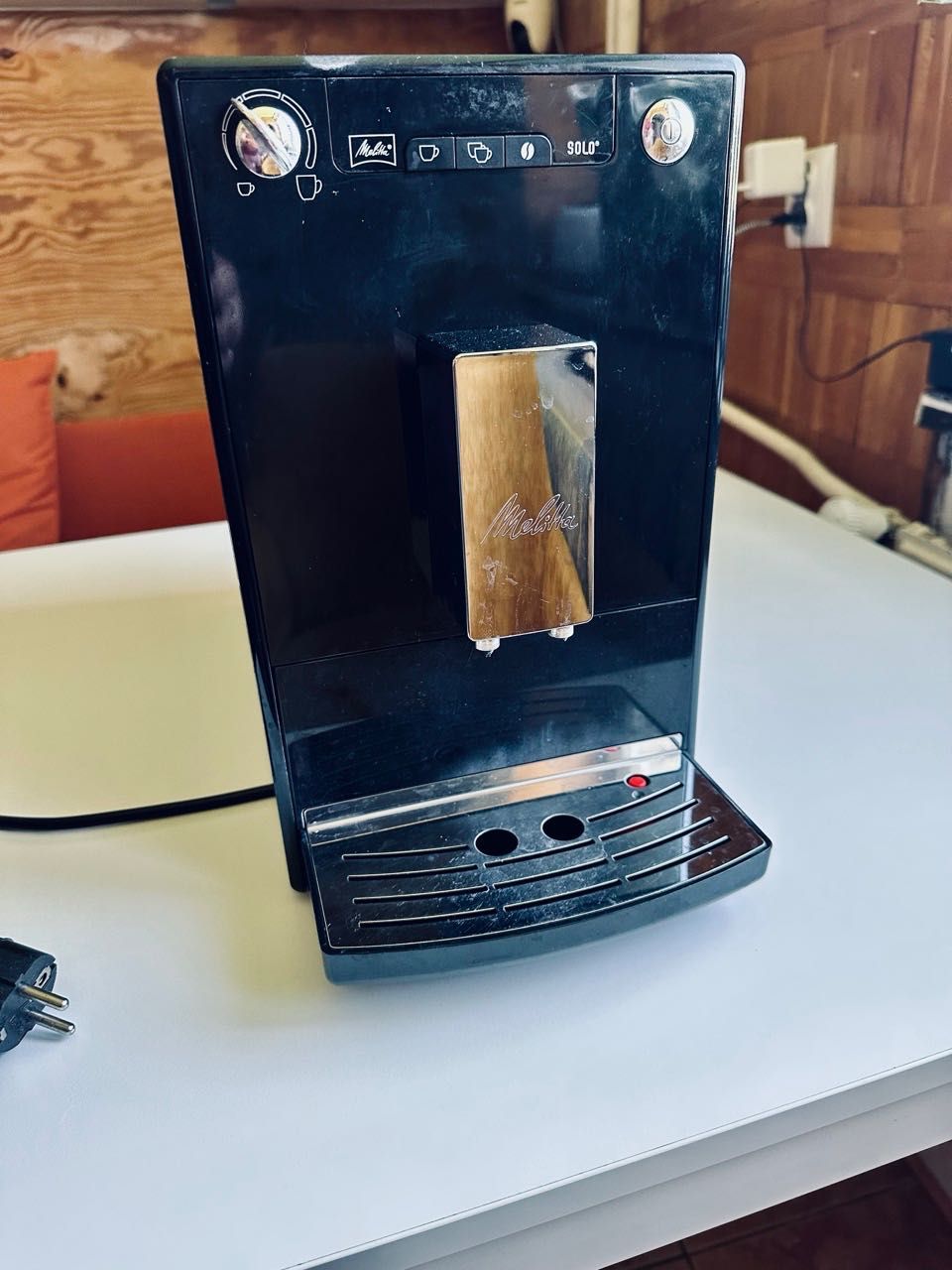 Ekspres automatyczny ciśnieniowy Melitta Caffeo Solo E950