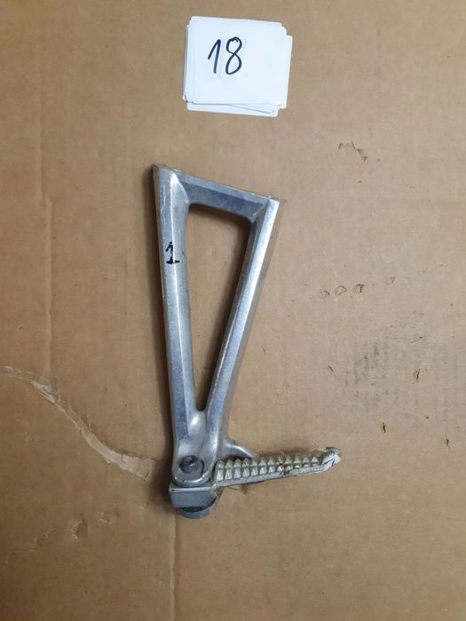 Yamaha YZF-R6 600 RJ05 / RJ09 (2003 - 2004) Set lewy pasażera