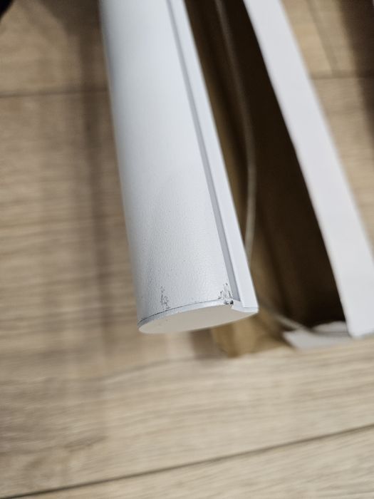 Biała aluminiowa lampa wisząca Sklum Wilen - obita