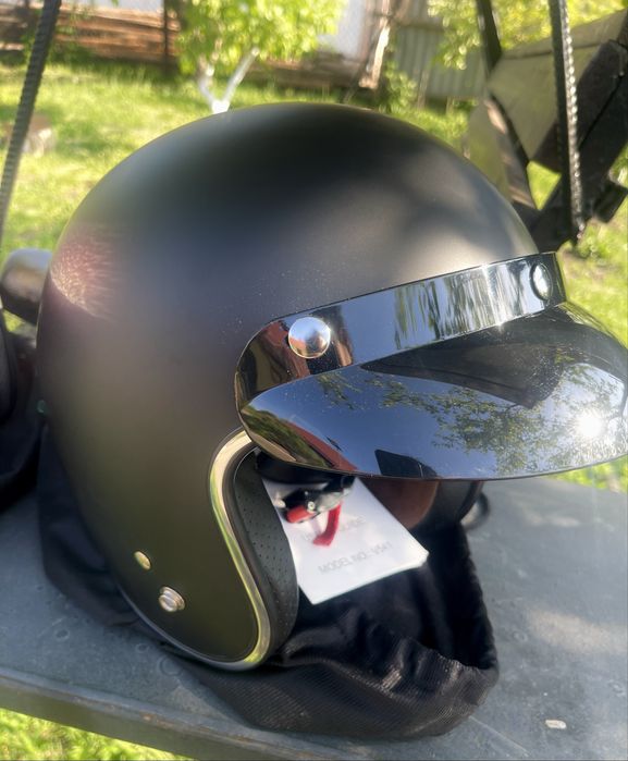 Мотошоломи нові  з Польші 3 шт